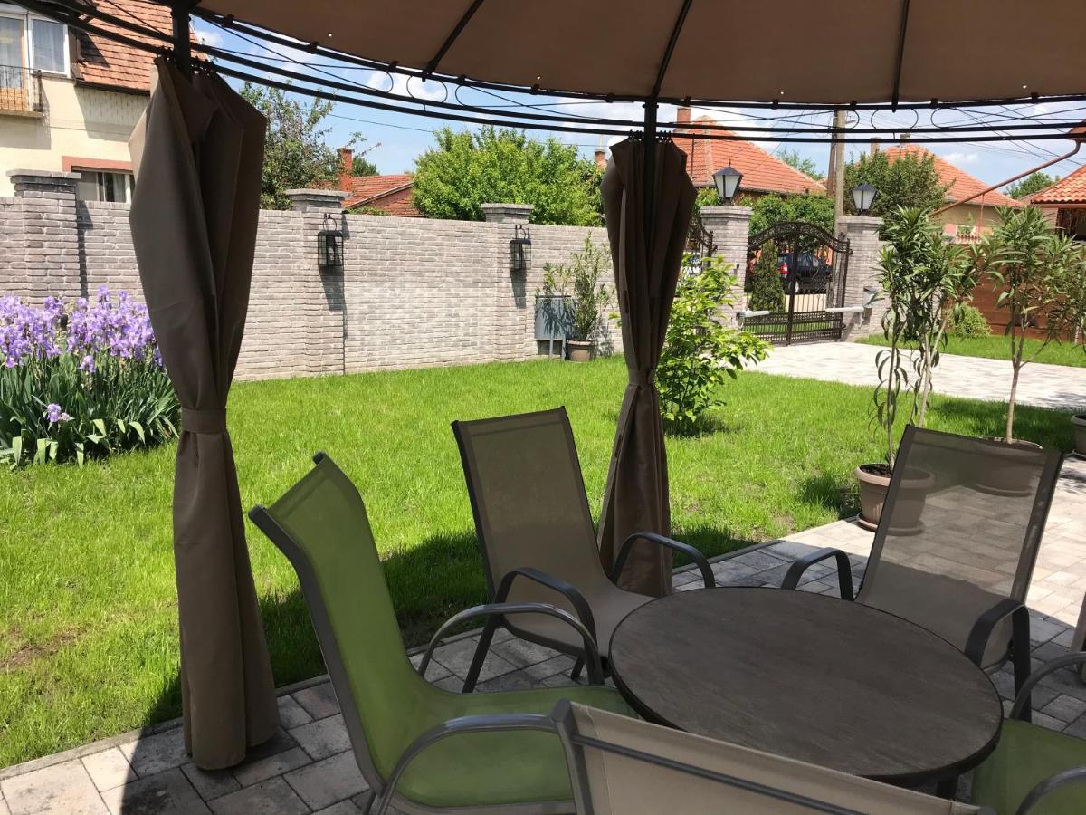 Eden Apartman Algyo Esterno foto