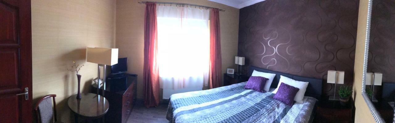 Eden Apartman Algyo Esterno foto
